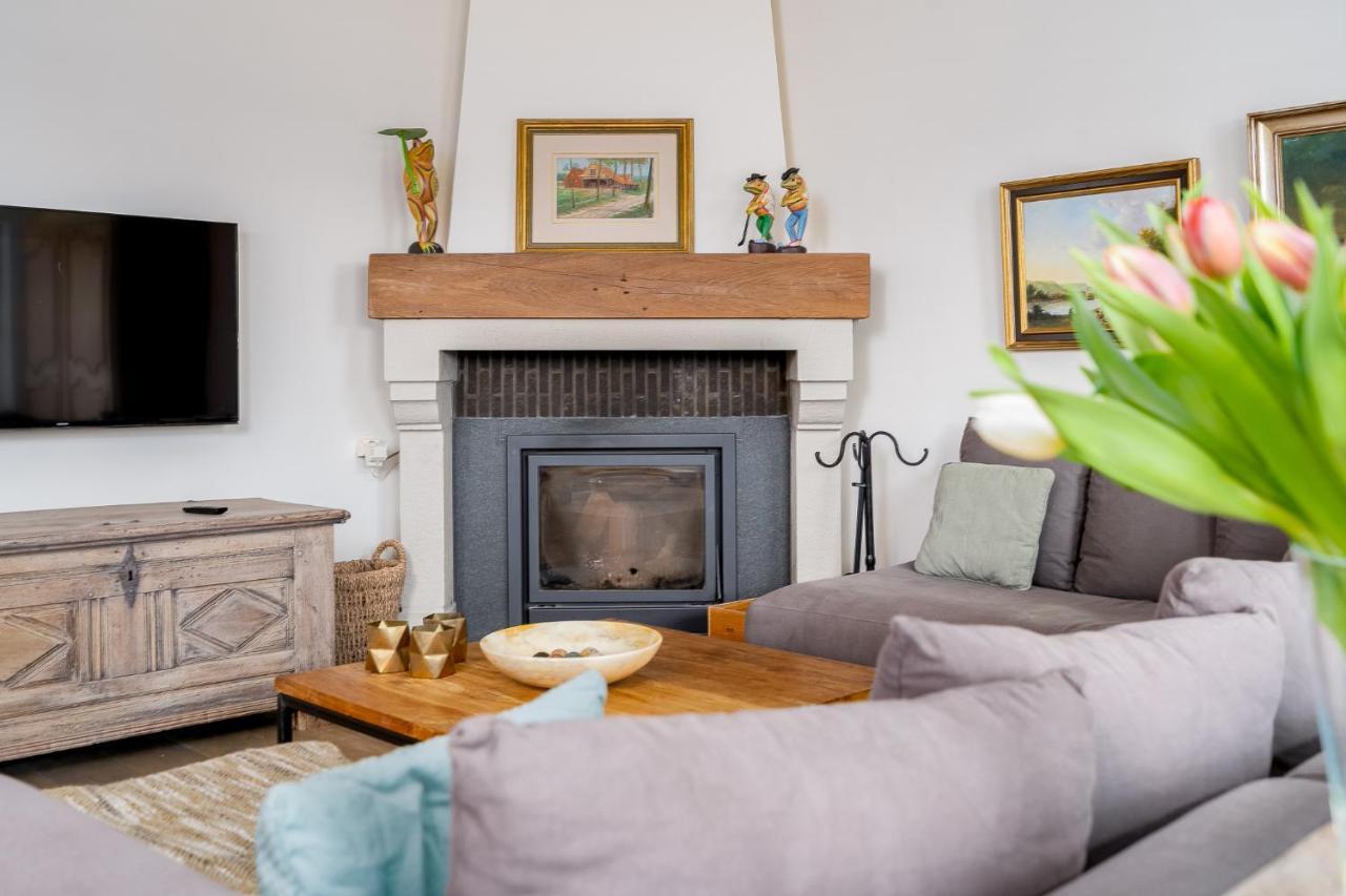 Caprino Guesthouse クノック・ヘイスト エクステリア 写真