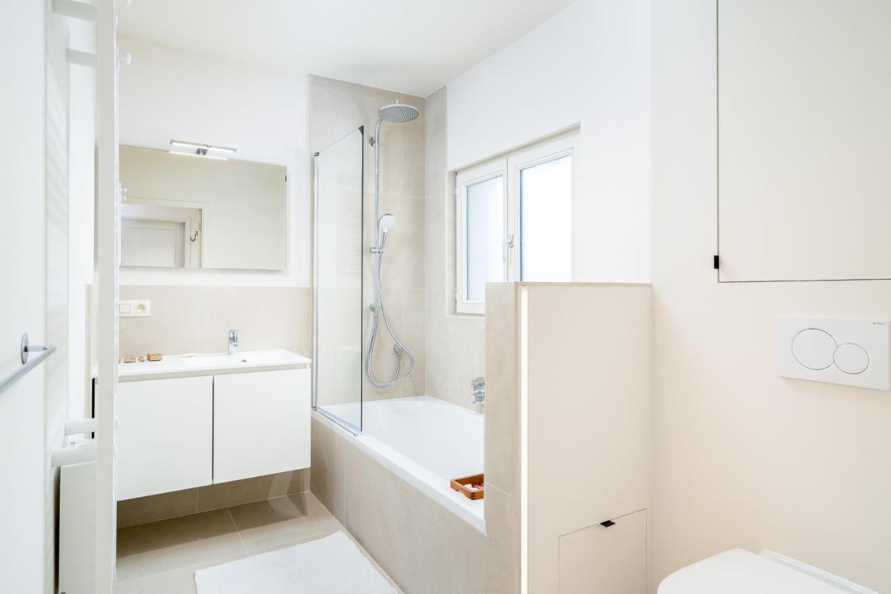 Caprino Guesthouse クノック・ヘイスト エクステリア 写真