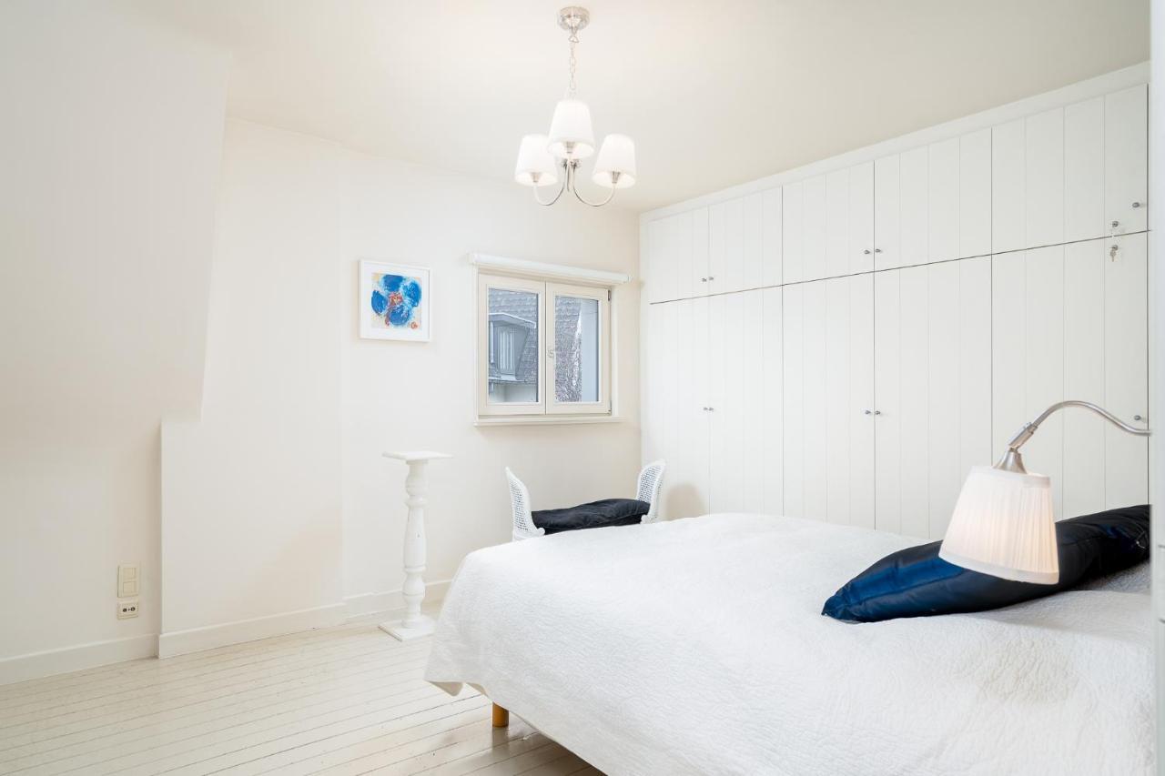 Caprino Guesthouse クノック・ヘイスト エクステリア 写真