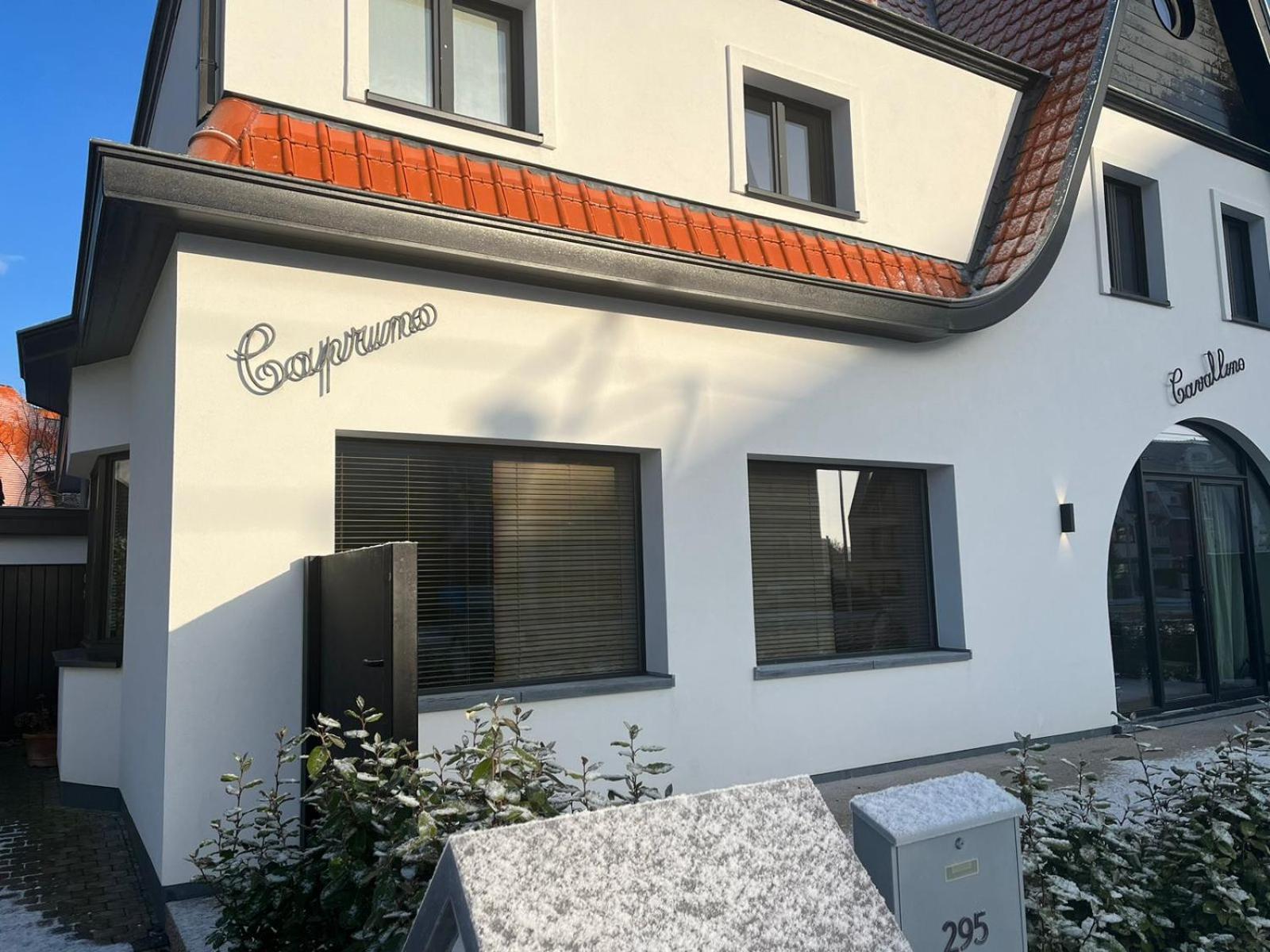 Caprino Guesthouse クノック・ヘイスト エクステリア 写真